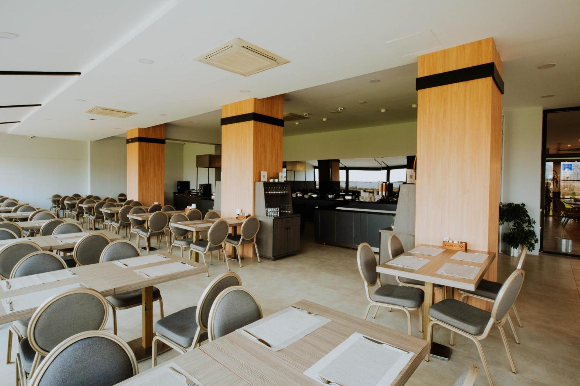 Karpalas City Hotel & Spa Болу Экстерьер фото